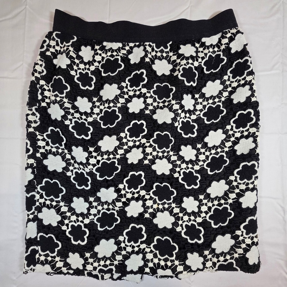 Ann Taylor Petite Black White Floral Lace Pencil Skirt Size 12P Grosgrain Waist